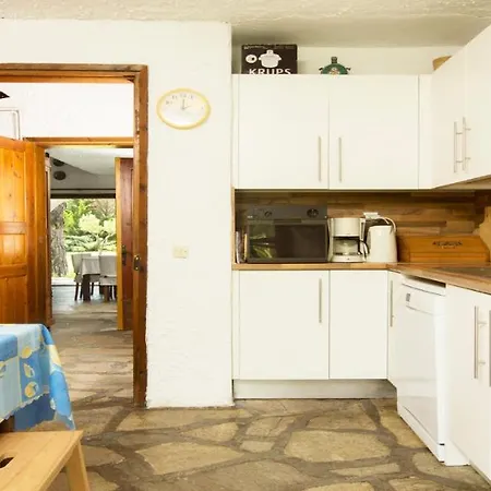 Hacienda Beachfront Villa, Spathies Vila *