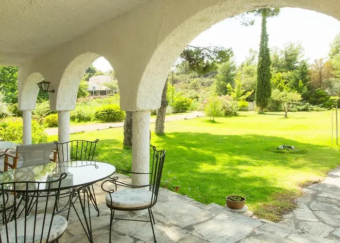 Вилла Greenlea Beachfront Spathies *