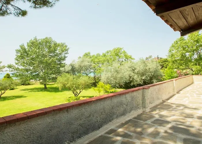 Hacienda Beachfront Villa, Spathies *