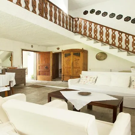 Hacienda Beachfront Villa, Spathies *