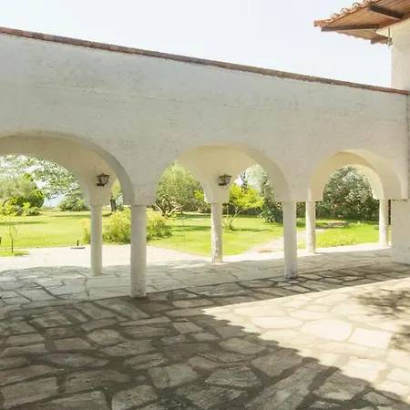ヴィラ Hacienda Beachfront Villa, Spathies